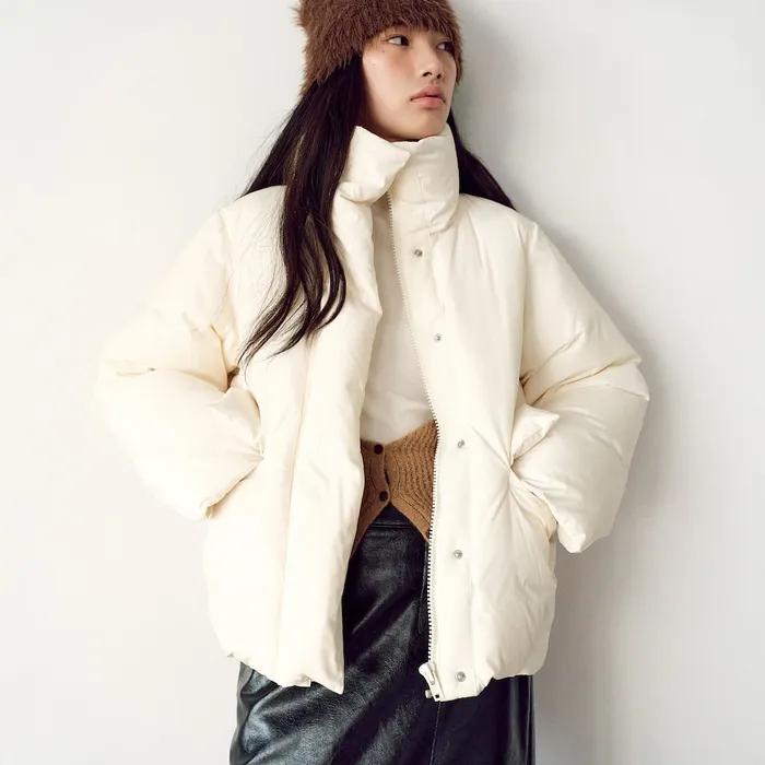 Signature Outpocket Short Puffer Down  Ivory (KE4X38M010)