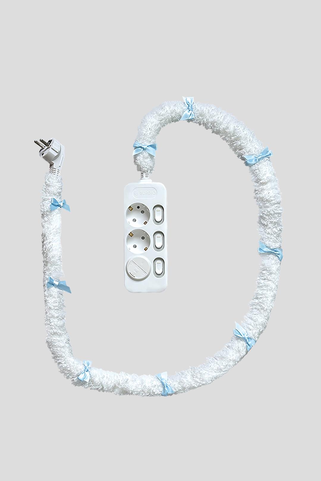 Fuzzy multi-tap_Ribbon_White (Sky blue)