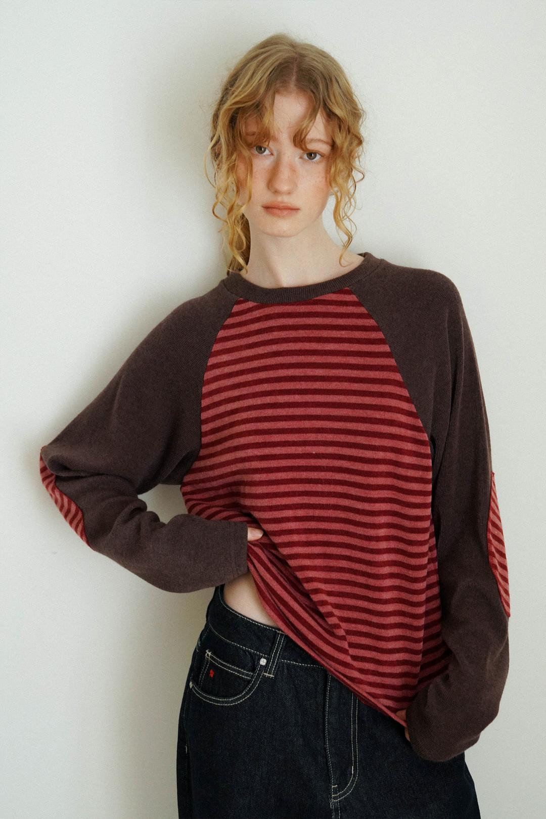 앤디 스트라이프 래글런 니트 롱슬리브_버건디