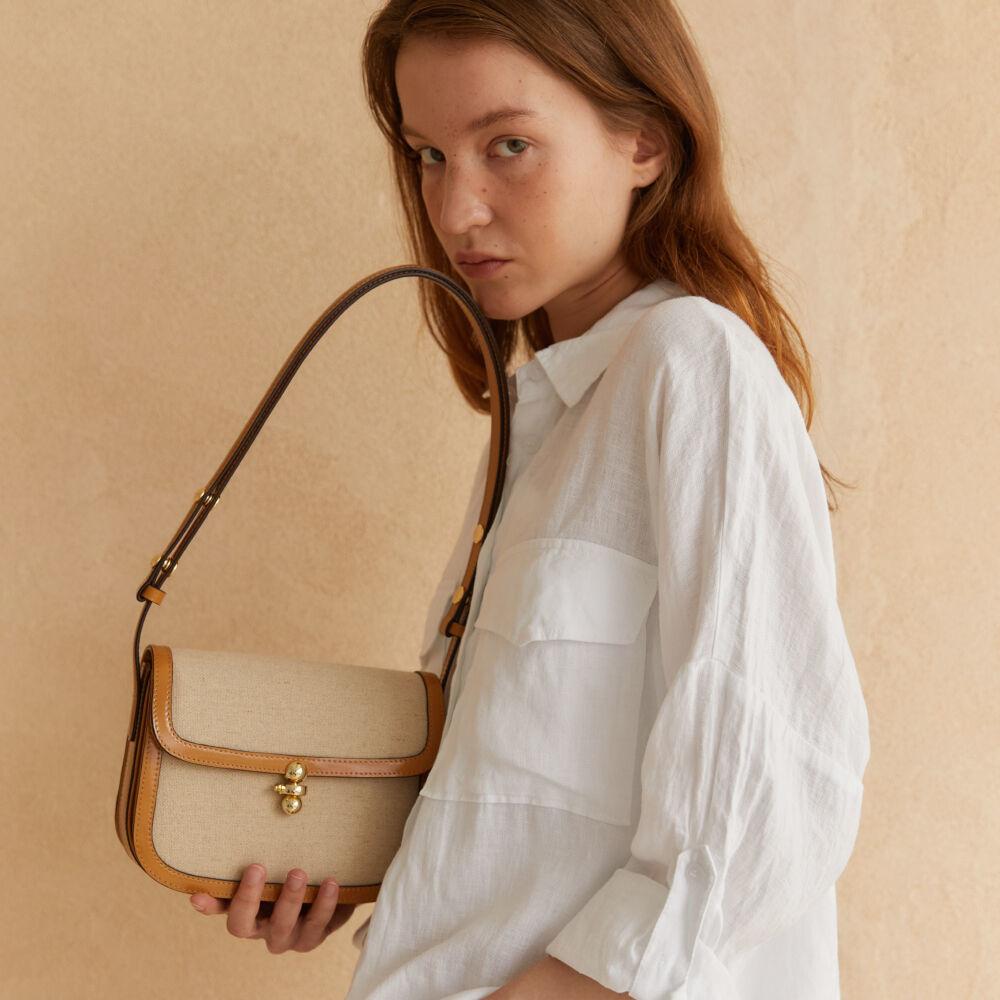 NEW CLASSIC MINI_NATURAL CAMEL