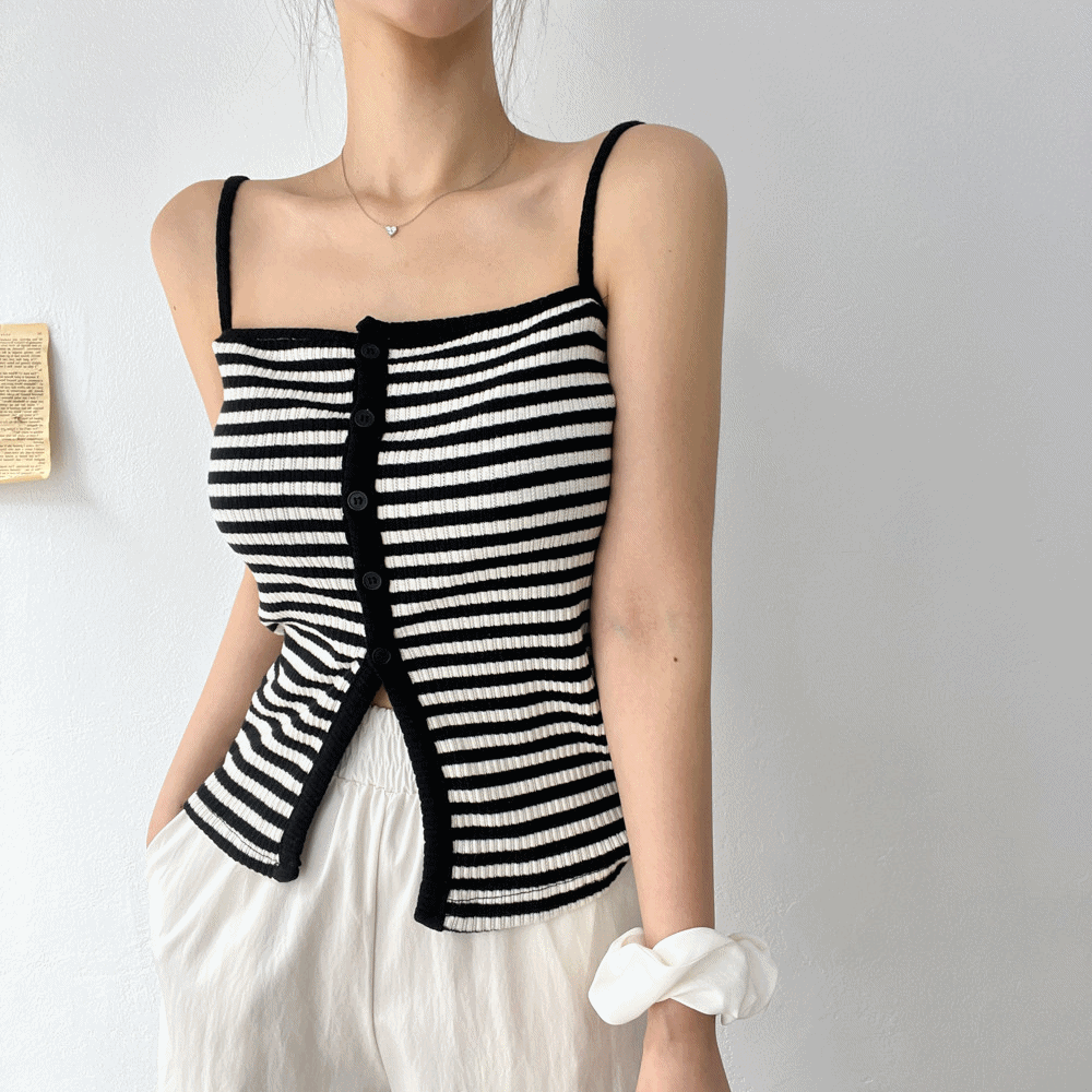 (무배) 쏙 가려줘 골지 단가라 스퀘어넥 오픈 트임 단추 나시 티셔츠 2color