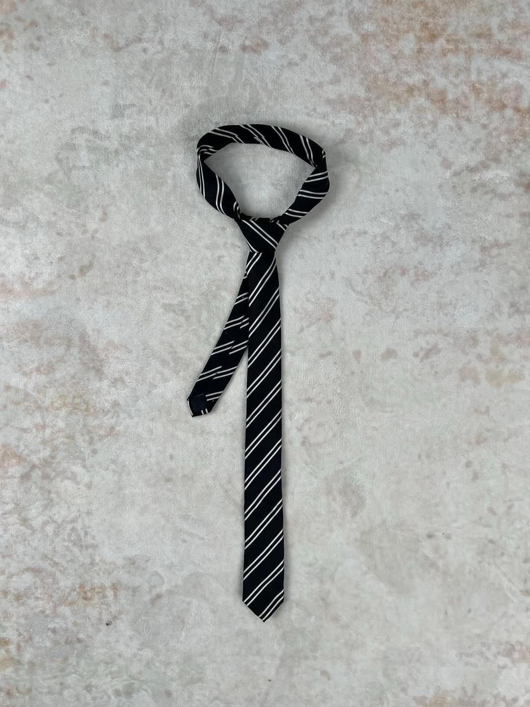 블랙 스트라이프 넥타이 | 후루츠패밀리