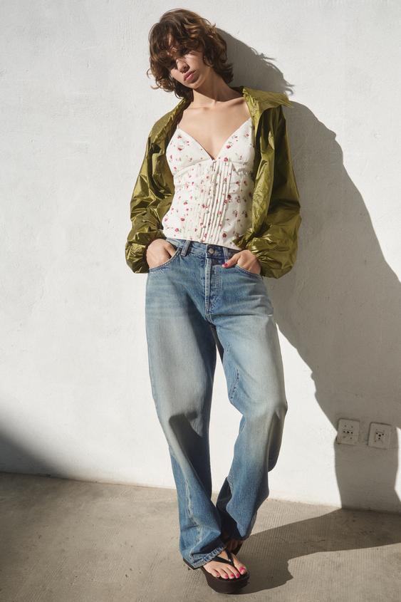 플리츠 스트랩 탑