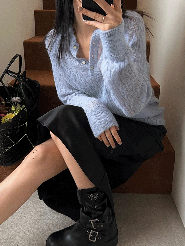 Collar alpaca cable knit