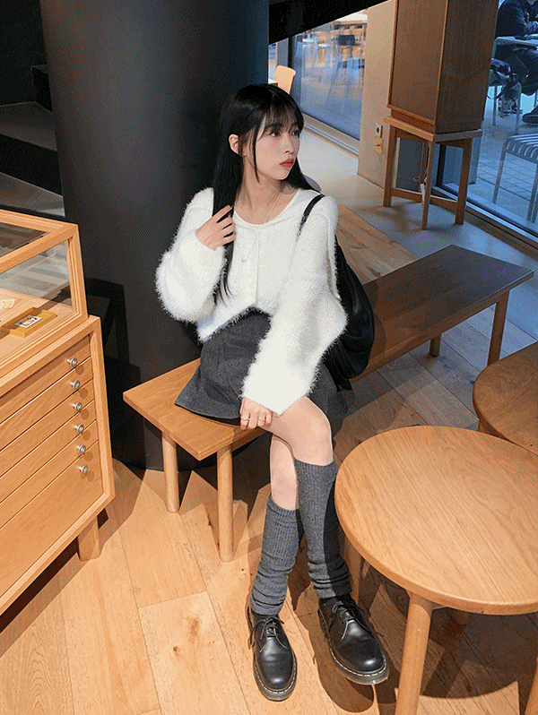 [털빠짐🙅🏻‍♀] 엔젤 세일러 크롭 knit - 2color
