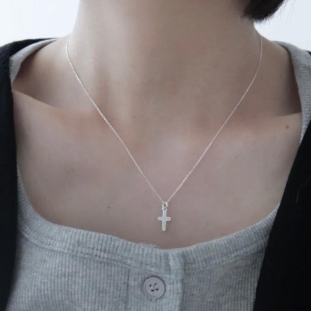 Crossof necklace