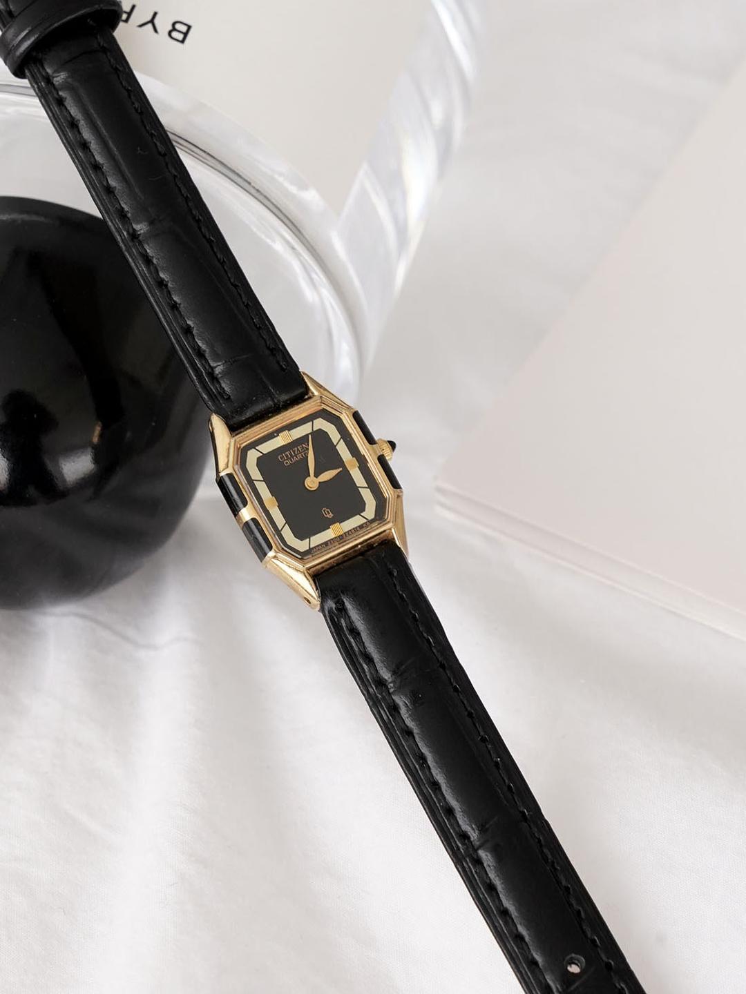 [citizen] 1980s Octagon Noir Quartz Watch
