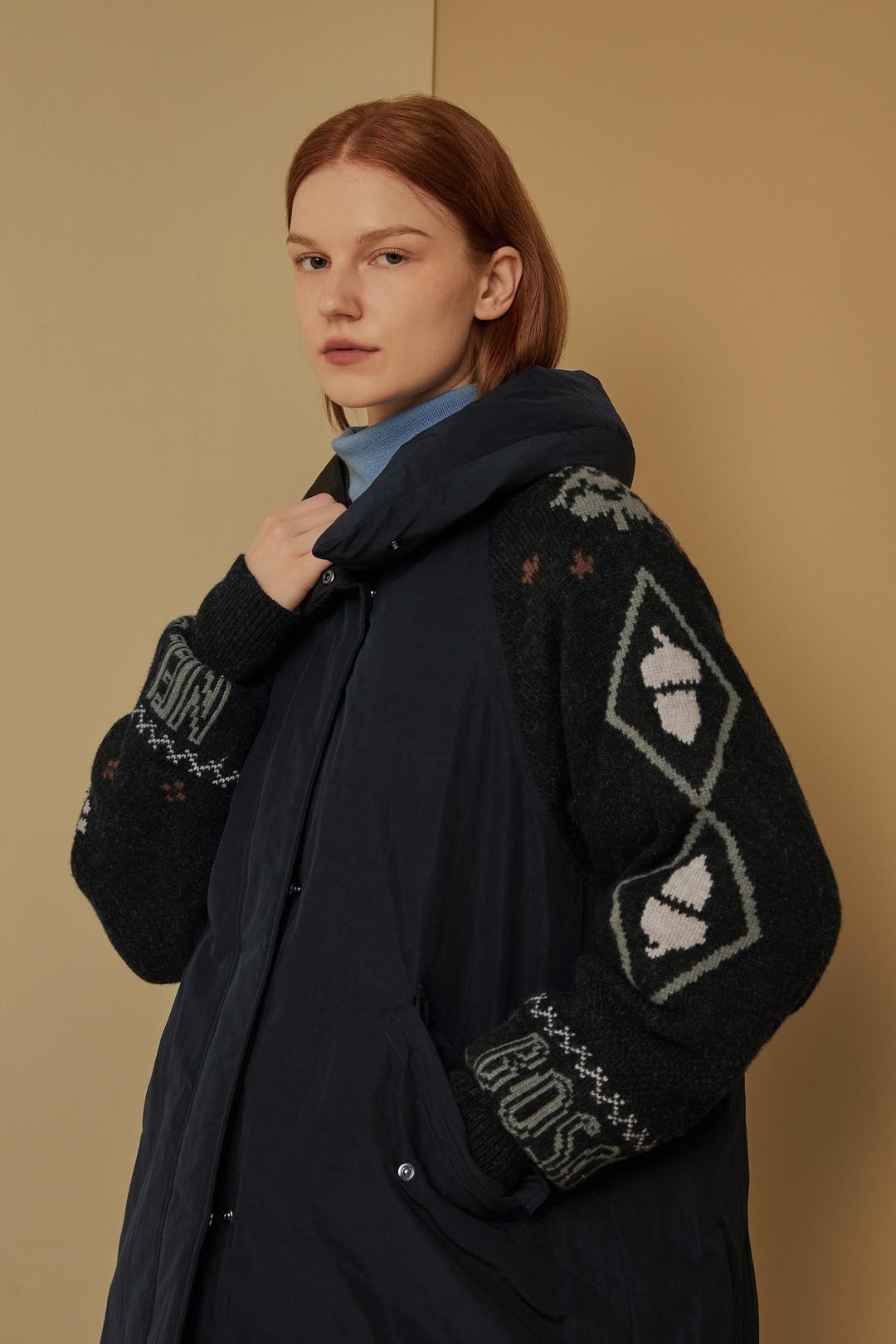 인타르시아 니트 소매 구스 다운