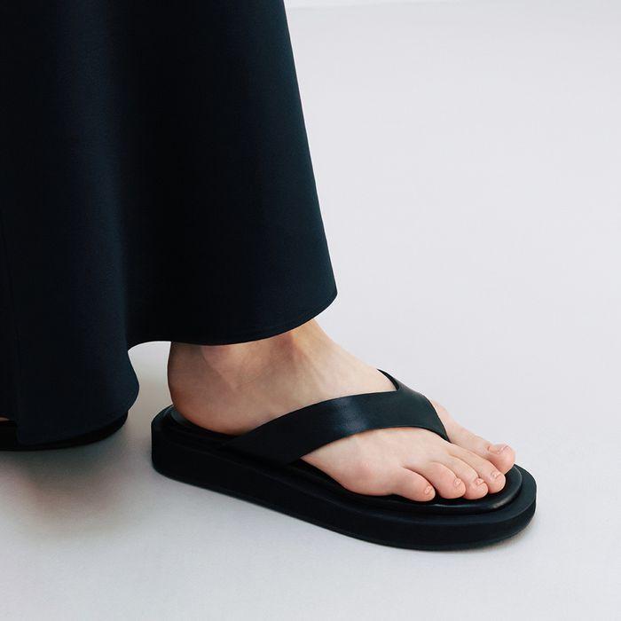 [블랙 230/235/240/245/250 3일내 출고] Lir 590_2colors