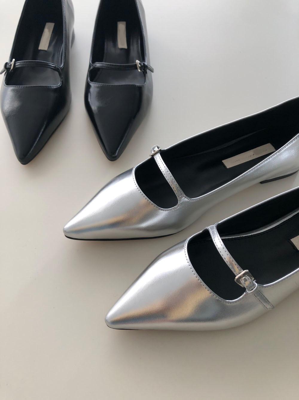 [2월말 재입고]buckle loafer (2color)