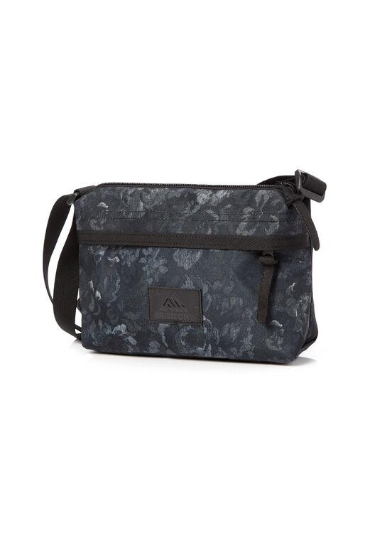 CLASSIC BAGS 엔벨롭 숄더 크로스백