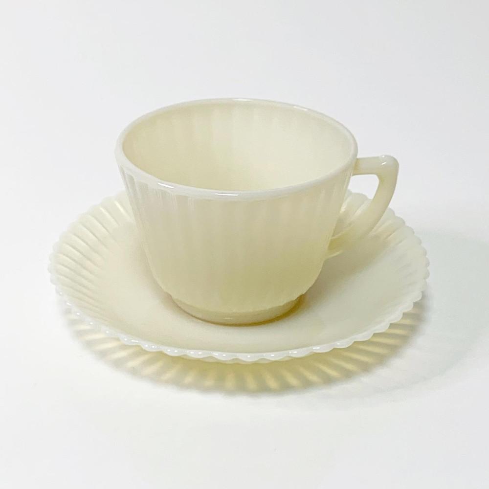 [중고]맥베스에반스 크리맥스 베이지 컵 앤 소서  / 리얼 빈티지 찻잔 커피잔 그릇  예쁜 디저트 접시 시라쿠스 브런치 그릇 앤틱 그릇 윤스빈티지