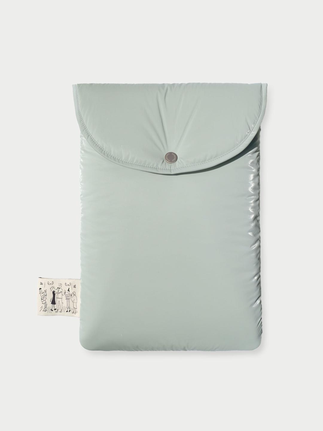 (New arrival) Glowy Laptop Pouch Mint (5% off)