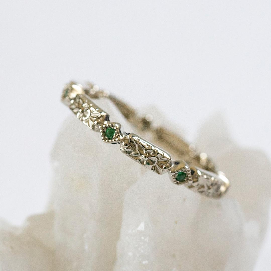 사프란볼루 에메랄드 이터니티 앤틱 스타일 반지