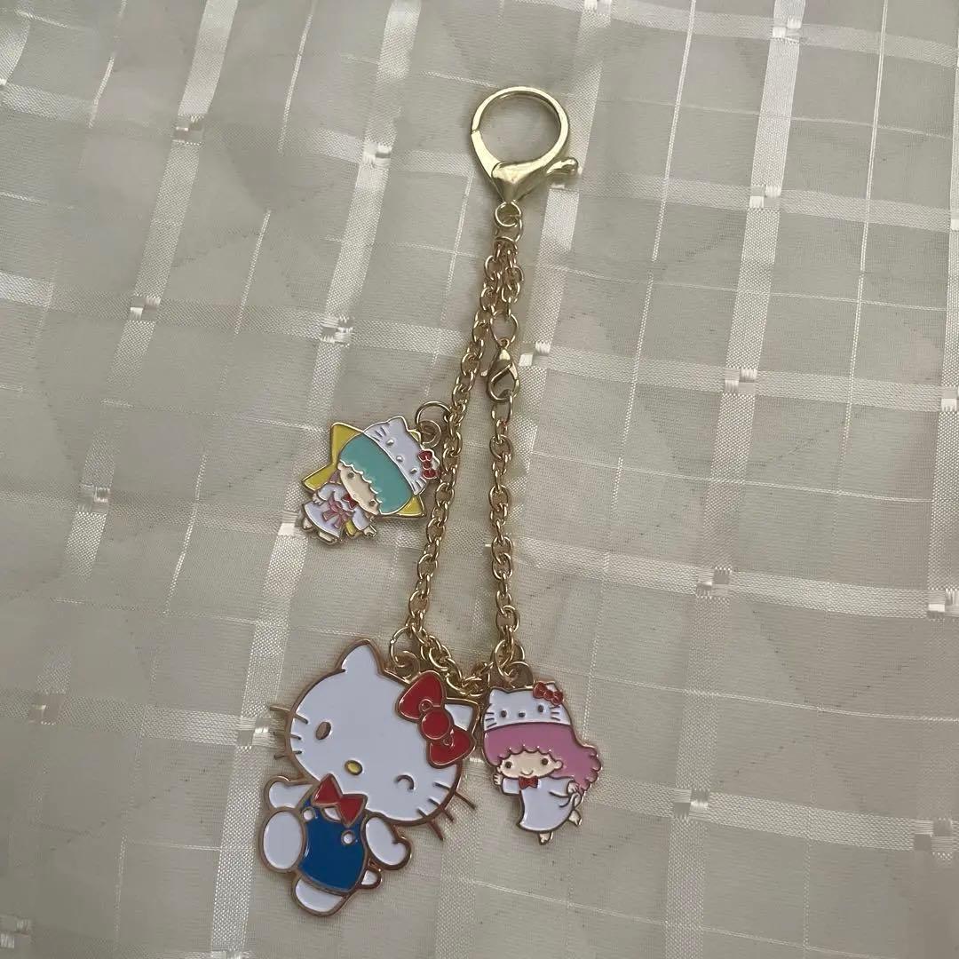 キティ50周年　キーホルダー　キーチェーン　チャーム キキララ