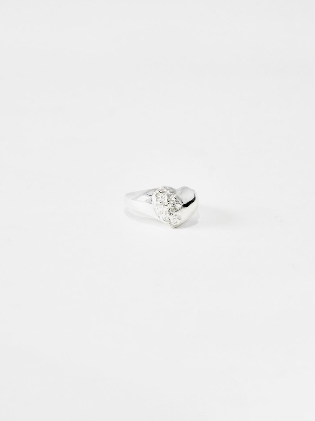 shape of love ring (silver)