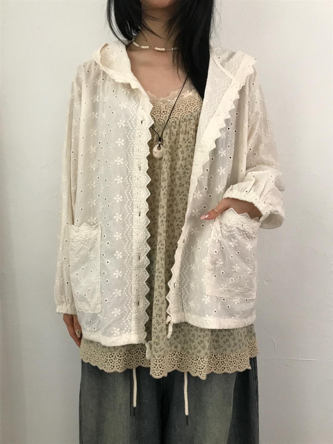 Pocket punching hood cardigan