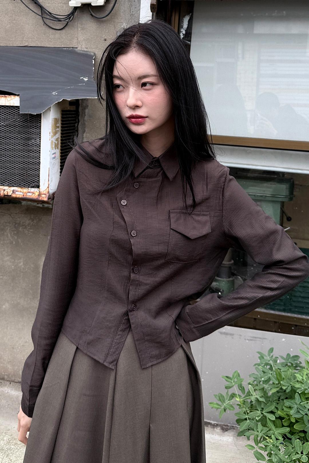 ASYMMETRIC STRIPE SHIRT