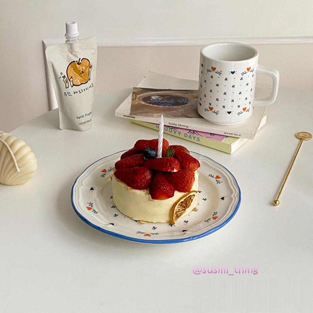 Small Flower Plate 잔꽃 플라워 하트 접시 머그 홈세트 식기 홈카페 선물