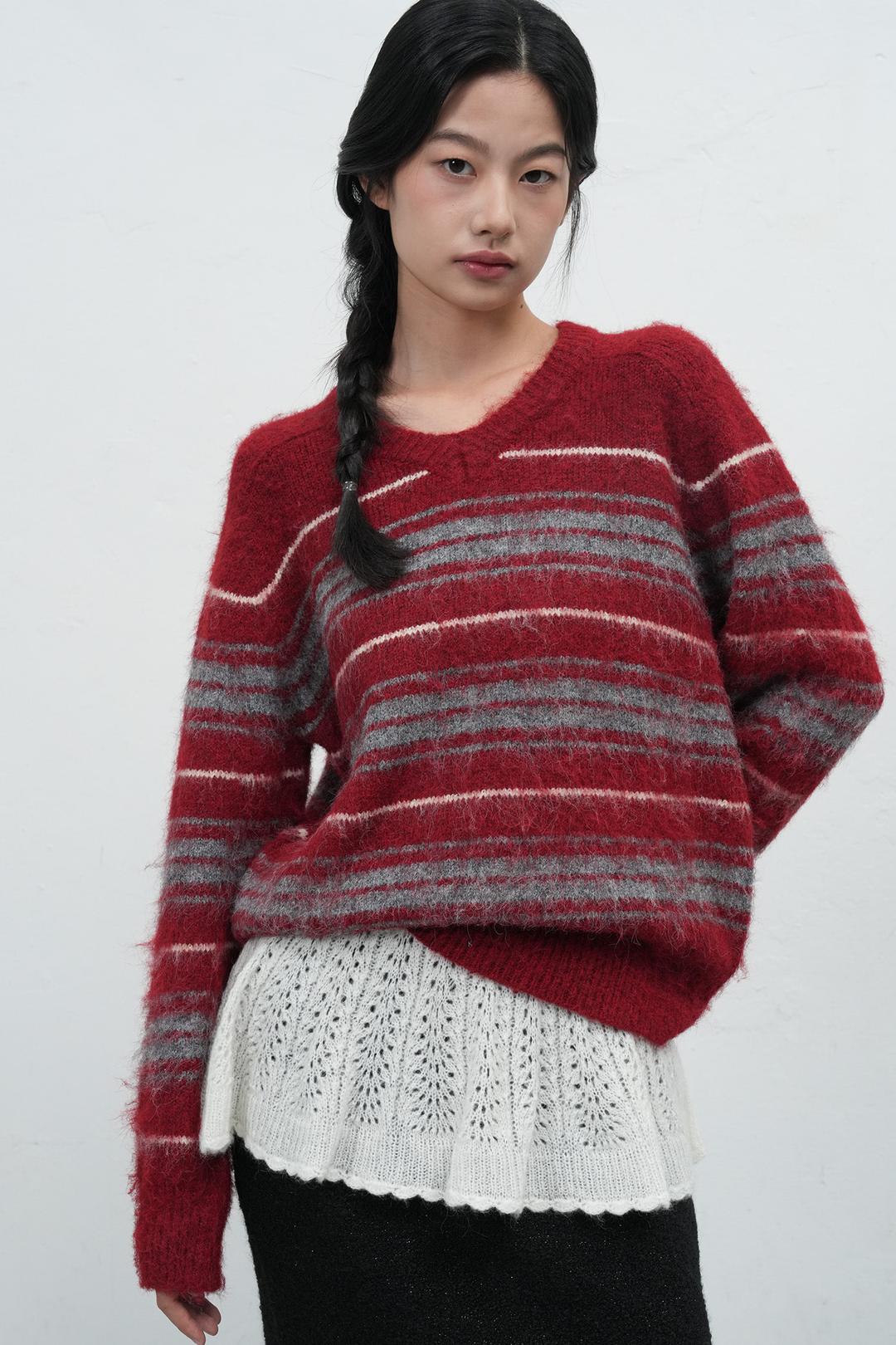 WOMAN 헤어리 스트라이프 루즈핏 풀오버 [RED]