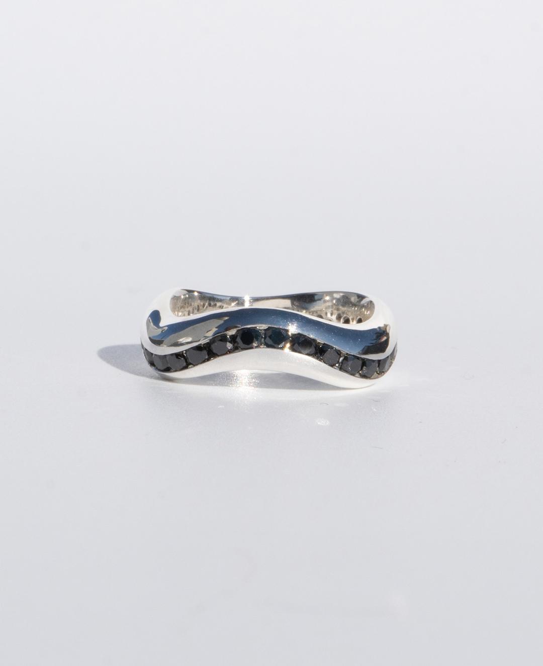 Cosmic Channel Ring - Black