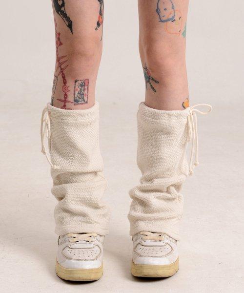 EMBOSSING KNIT STRING WARMER (IVORY)