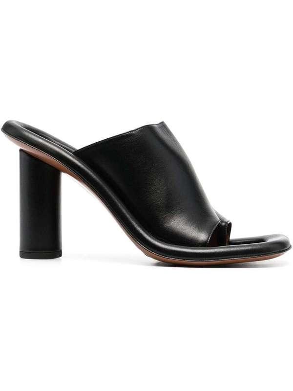 스퀘어 토 레더 샌들 힐