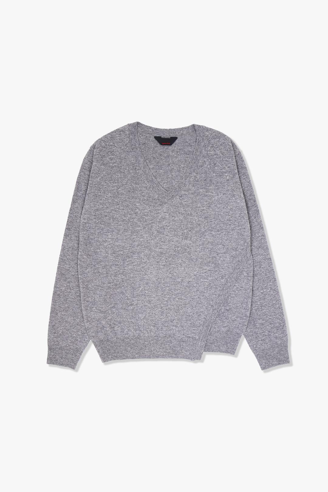 CAMELLIA V-NECK - GREY