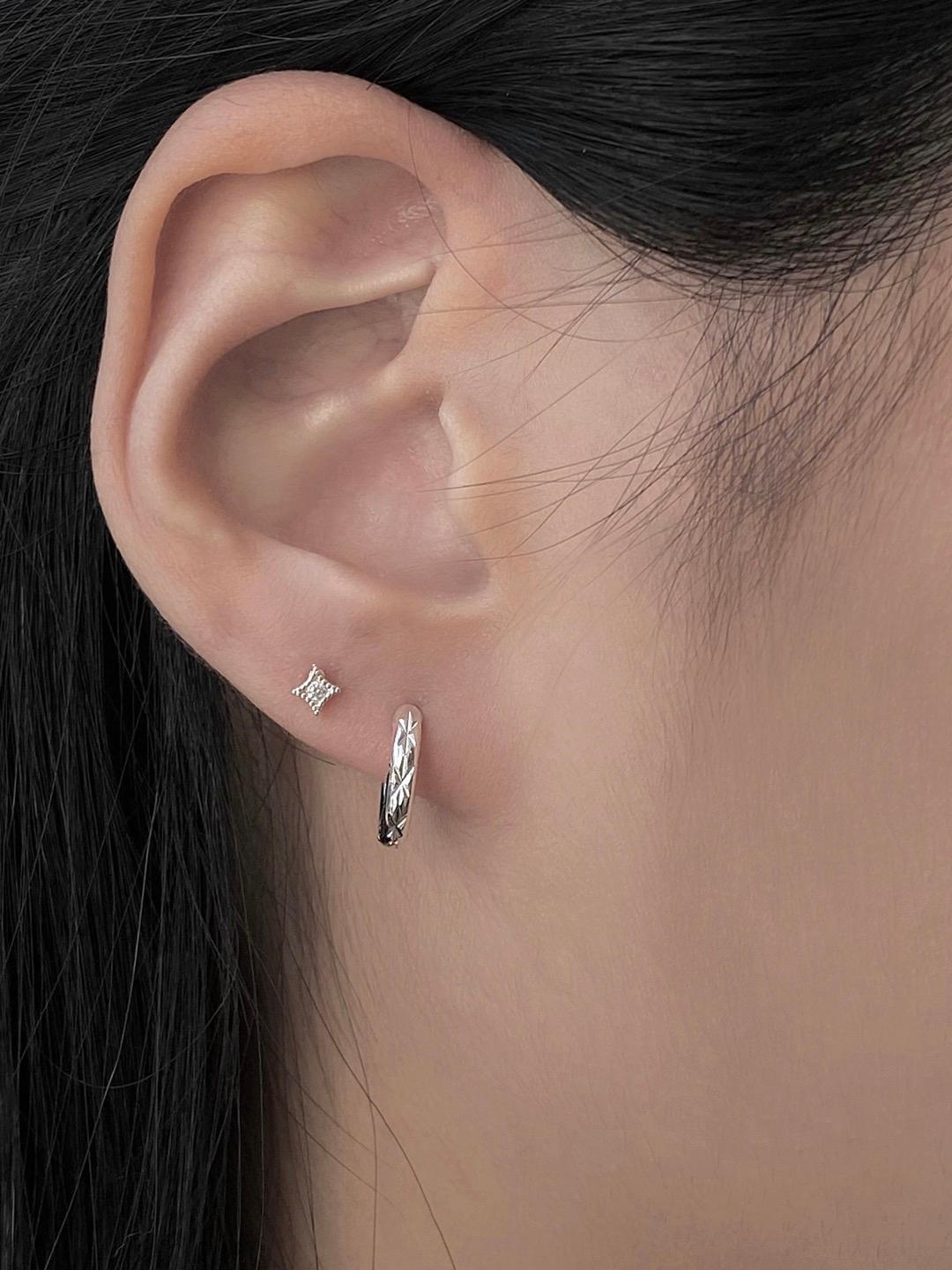 [써지컬스틸] Milky Way one touch earring
