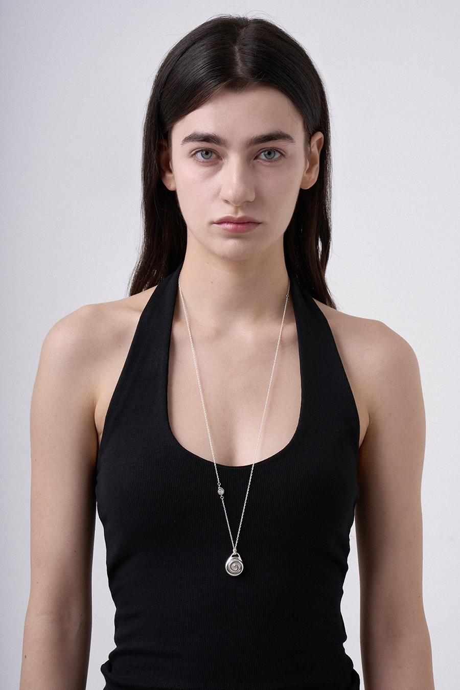 N.023/SHELL LONG CHAIN NECKLACE