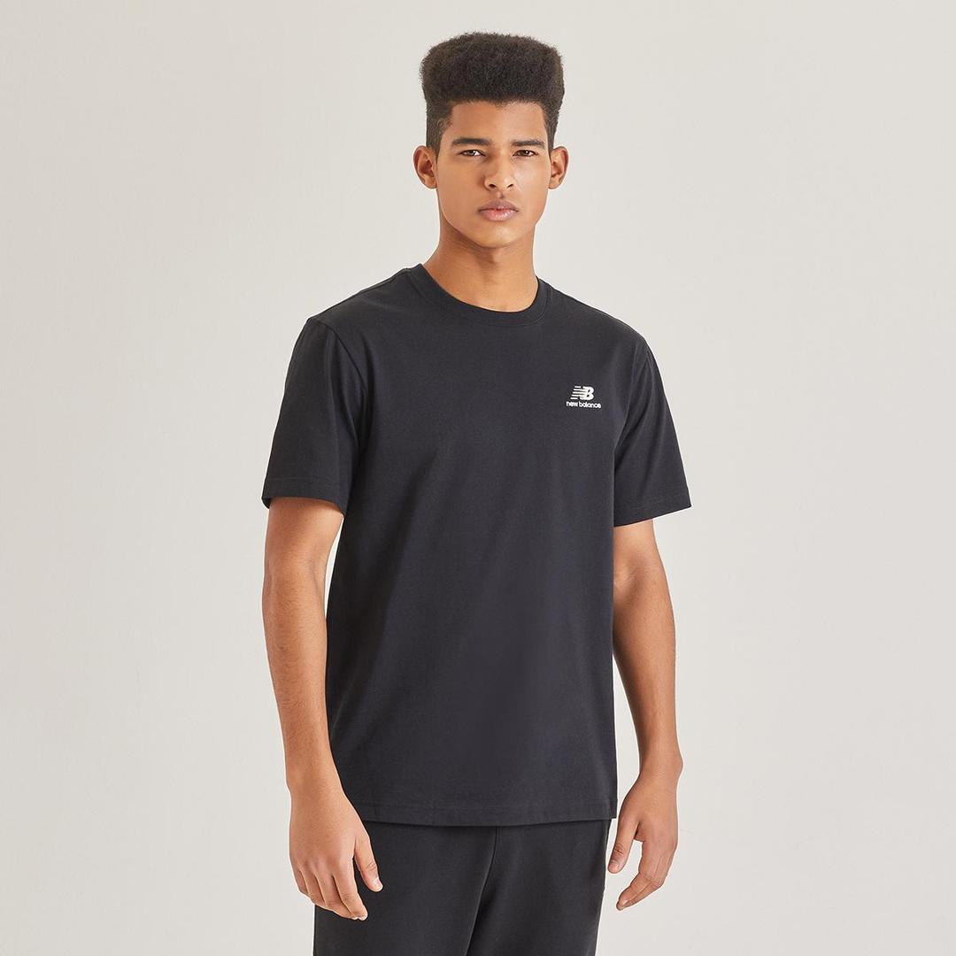 UNI 에센셜 스몰로고 반팔티 (STANDARD FIT)