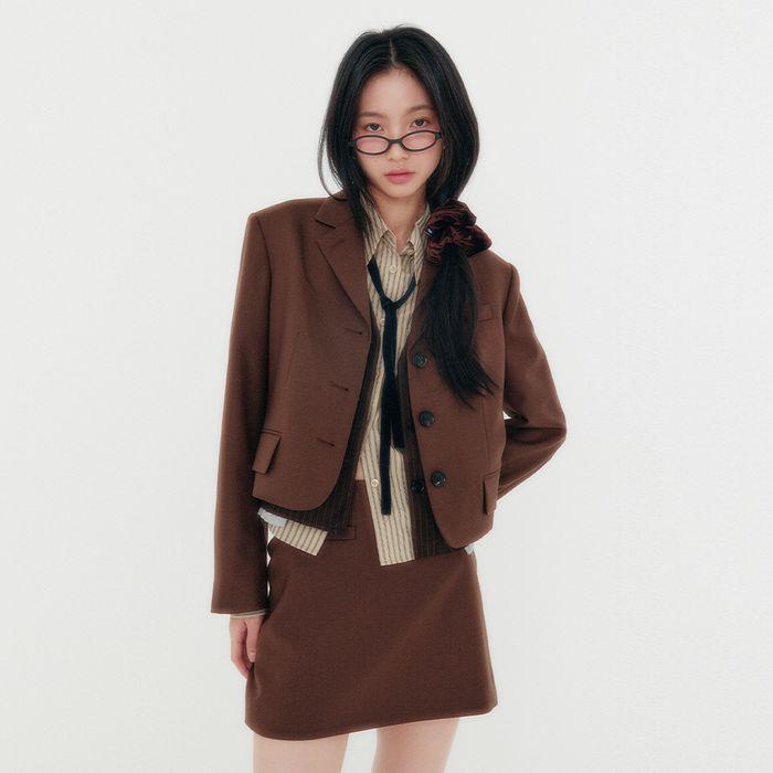 [2차 당일발송] Slim Fit Cropped Blazer ( Chestnut Brown )