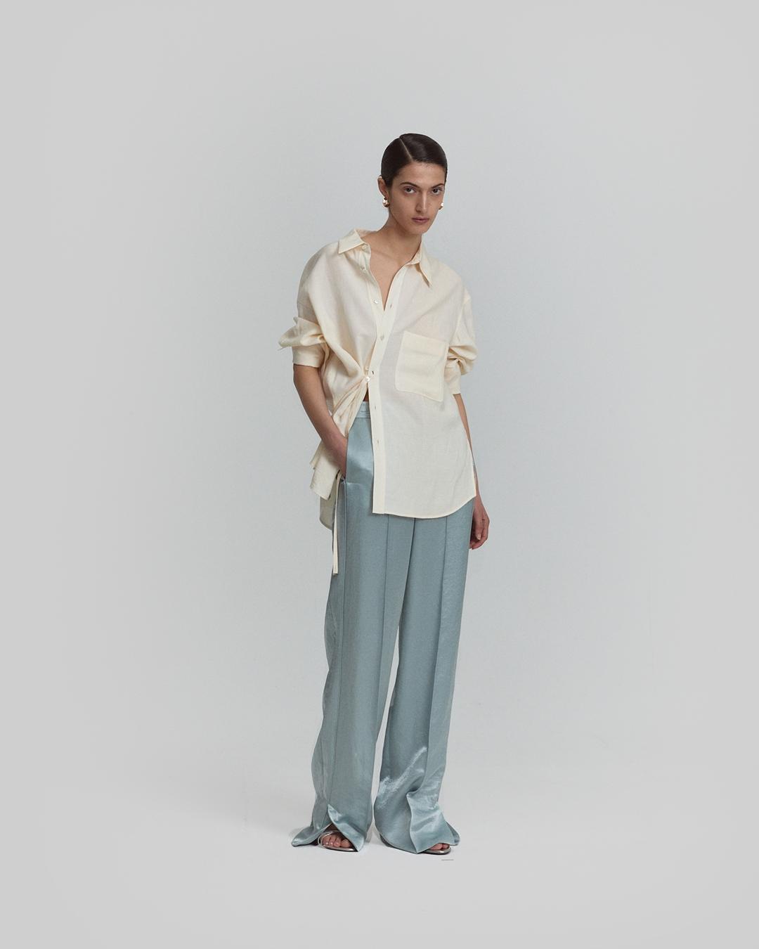 MID-RISED SATIN STRAIGHT LEG PANTS_LIGHT BLUE