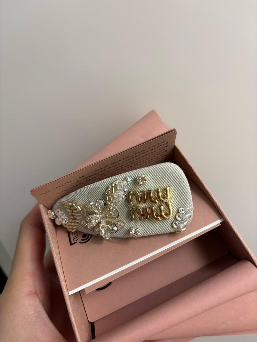 미우미우 헤어핀  | 후루츠패밀리