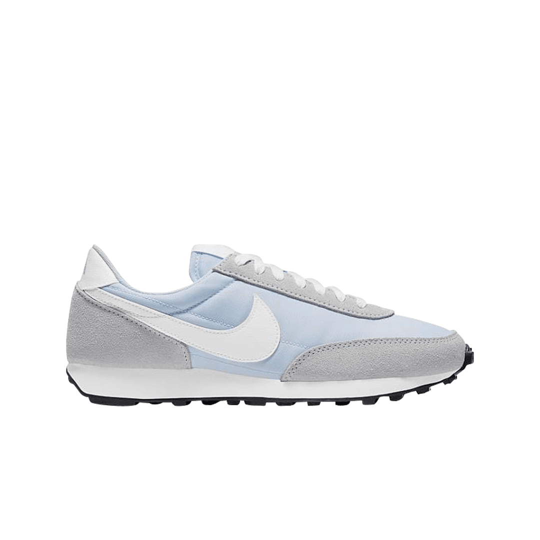 (W) Nike Daybreak Football Grey