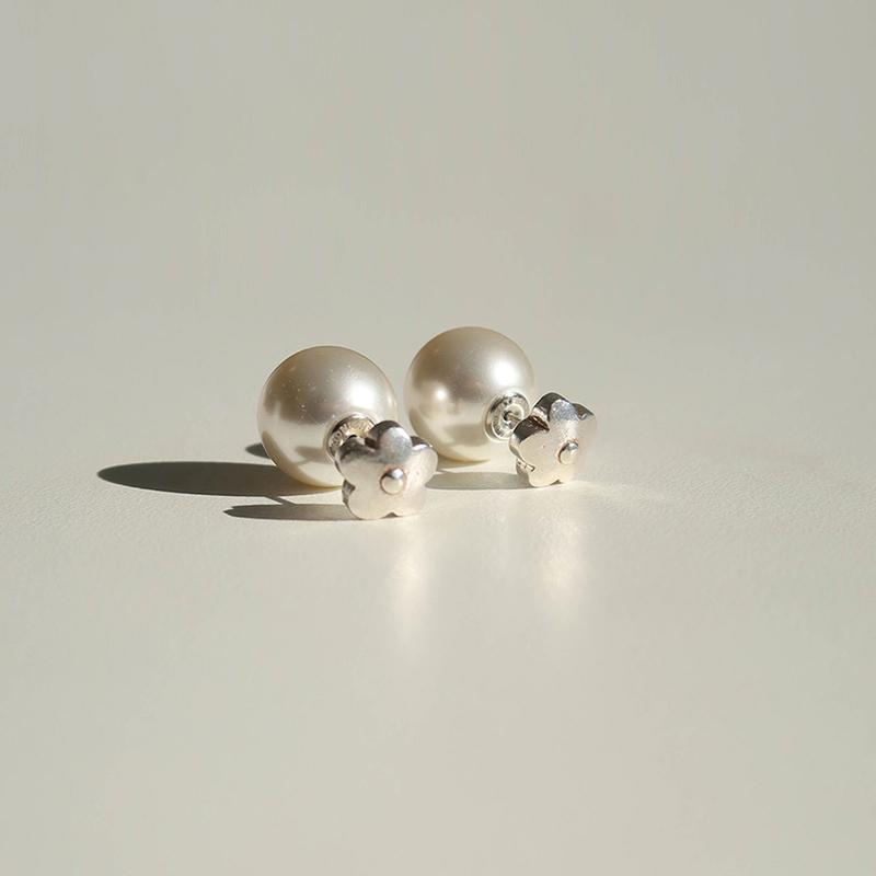 floral pearl earring