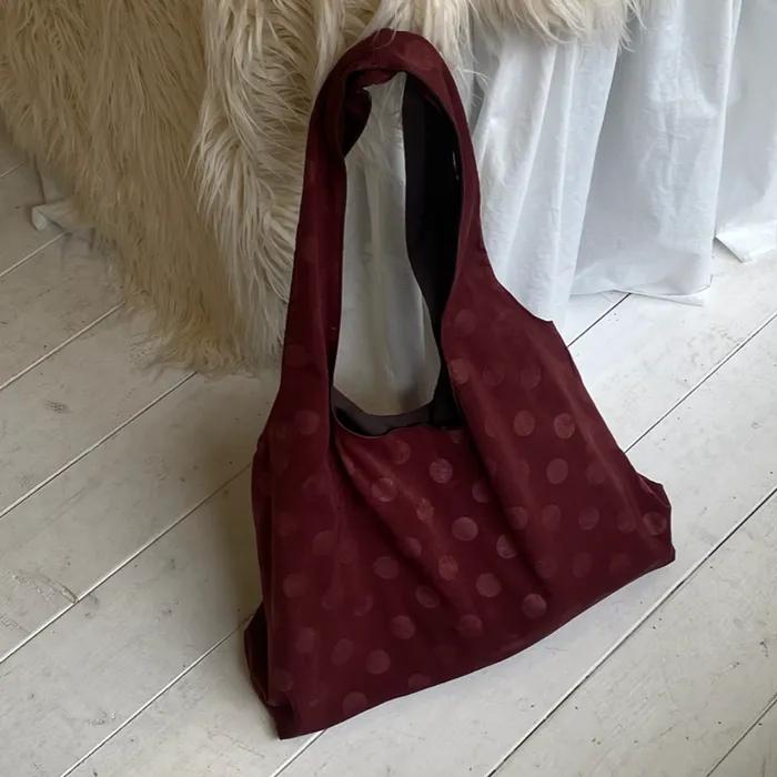 도트 호보백(crimson red)