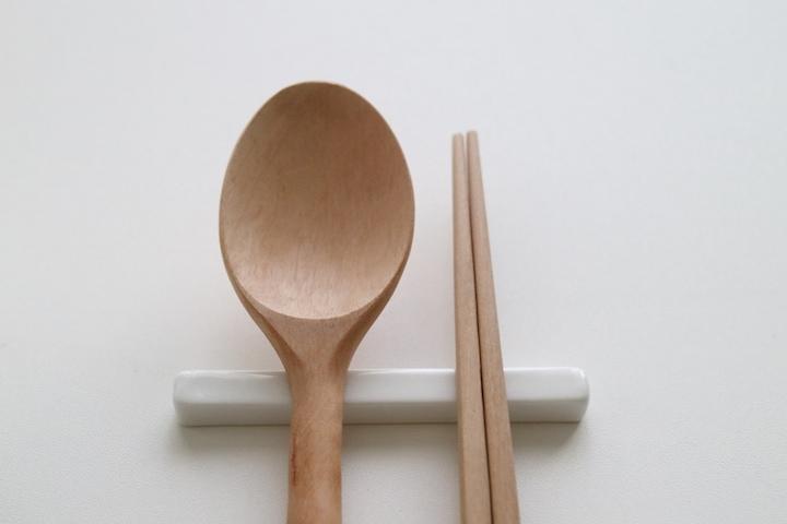 모던 롱 수저받침