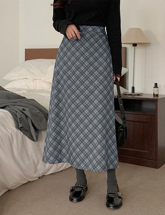 공구우먼 루소아 뒷밴딩 플레어 체크 스커트 77858