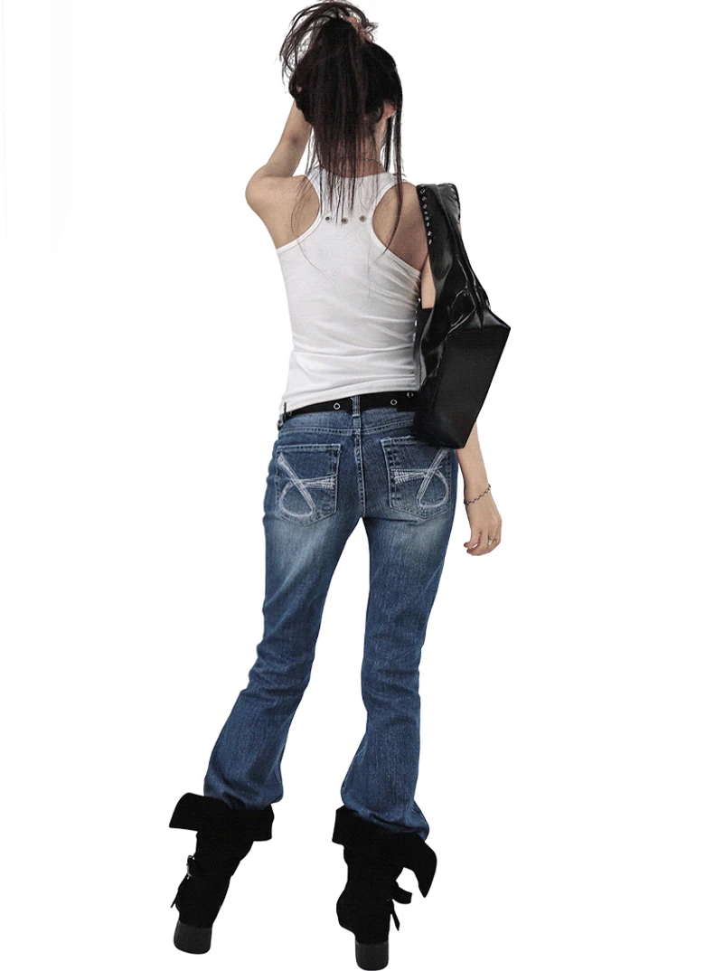 TEACH BACK LOW RISE SCRATCH WASHING REAL BOOTCUT 티치 백 로우라이즈 스크래치 워싱 리얼 부츠컷