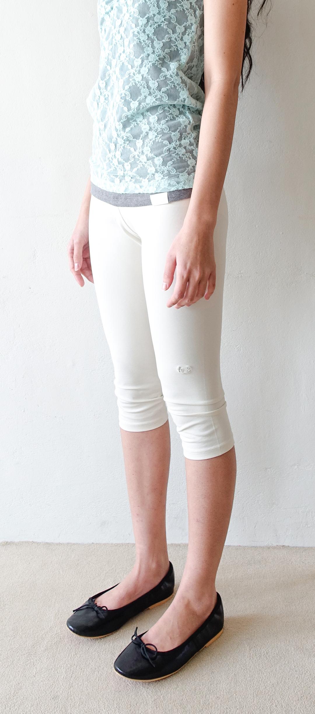 [fe.3] half leggings (cream)