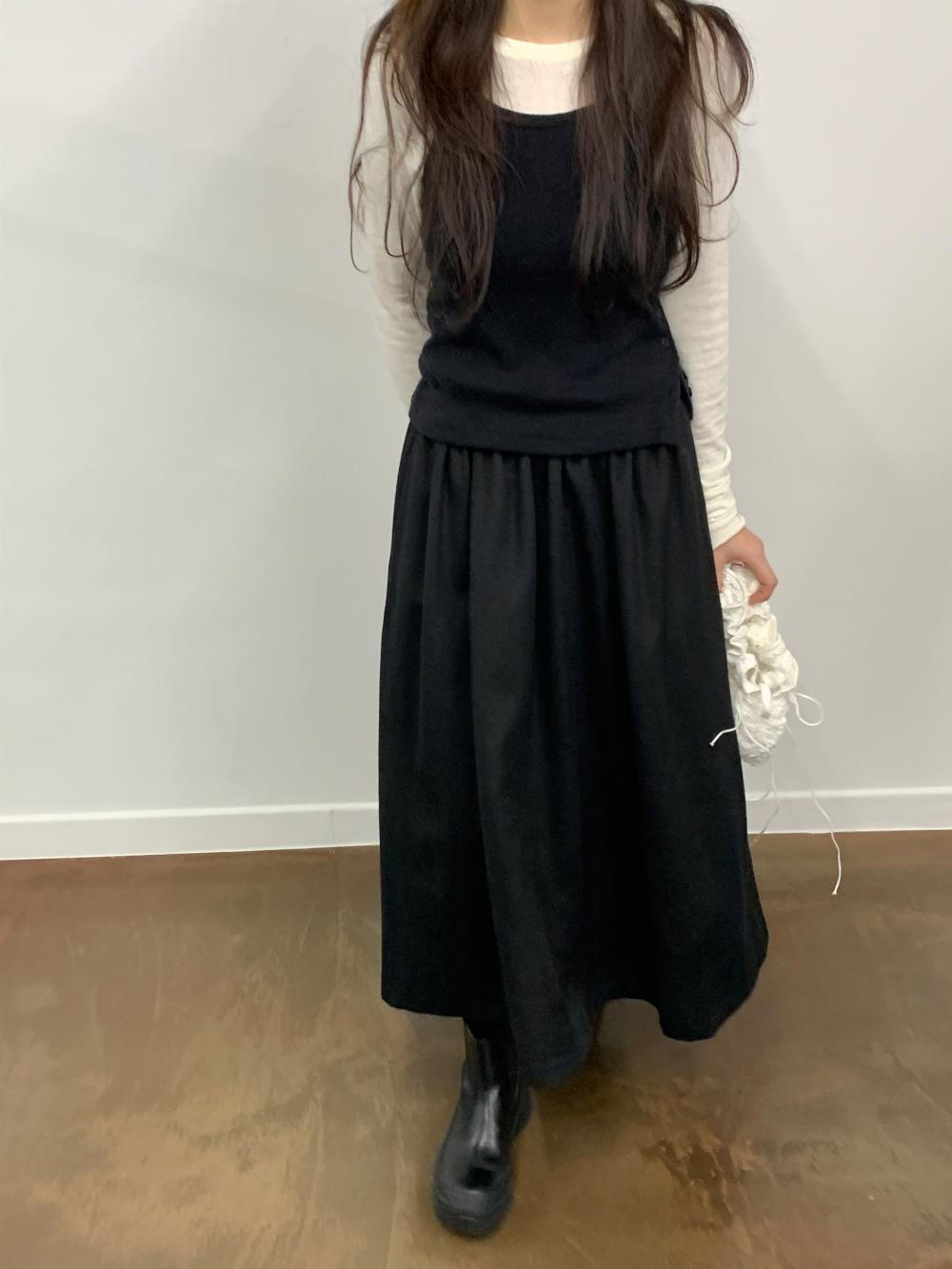 [리어스 제작] 울 밀라노 스커트 (black/charcoal)