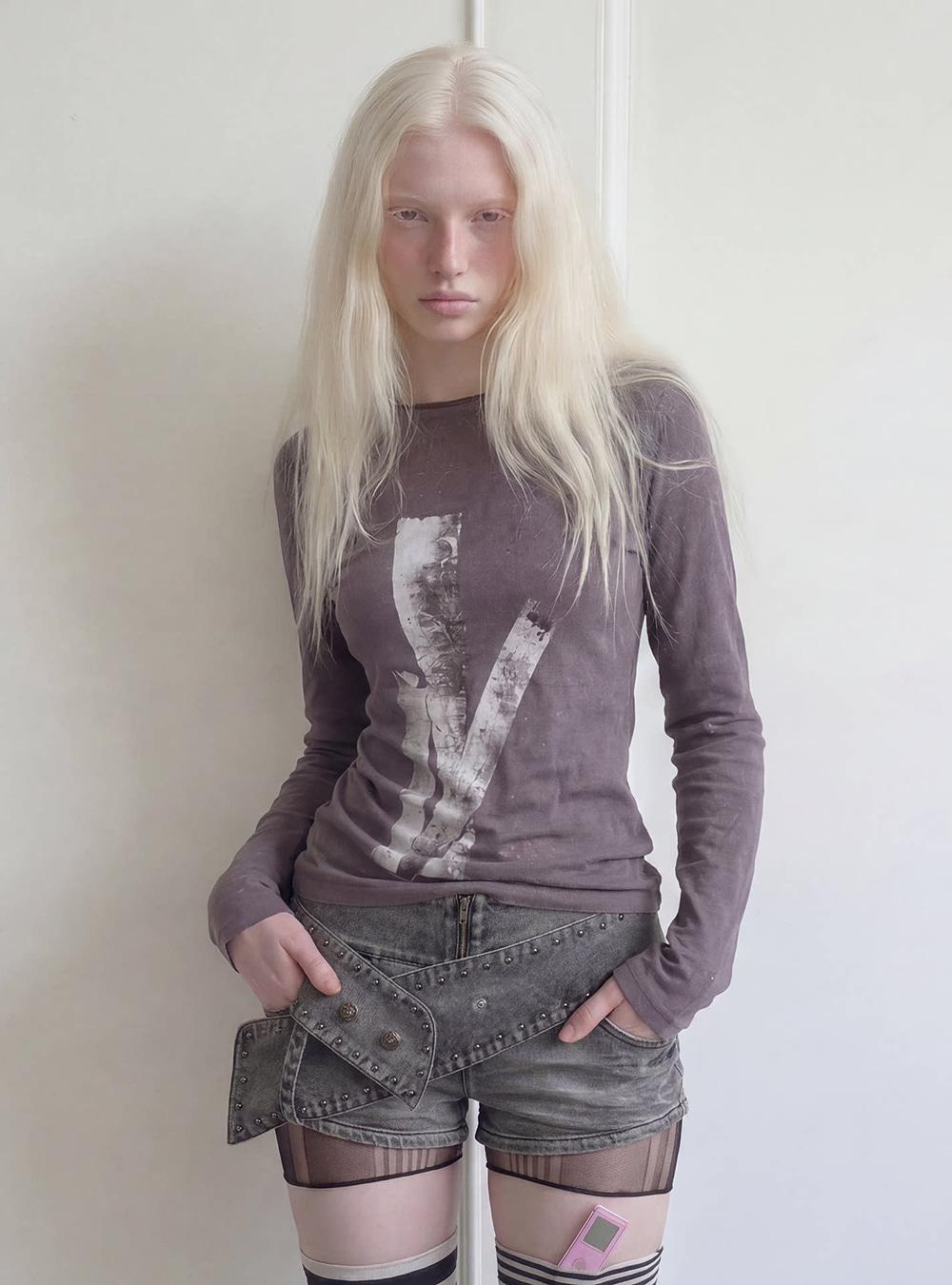 Rupture Frame Distressed Top