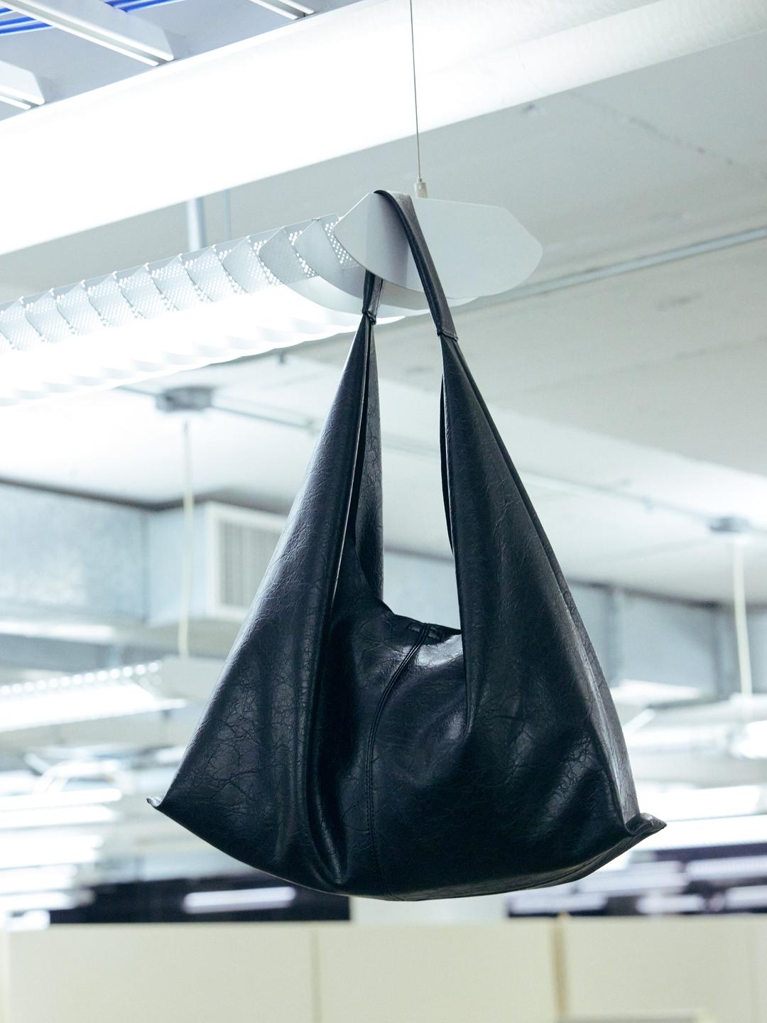 Antique Large Capacity Tote Bag