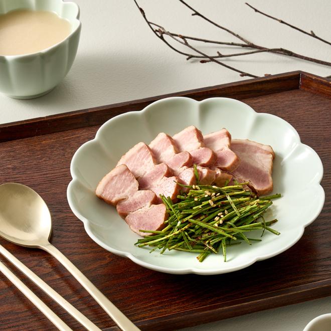 청자 꽃모양 접시