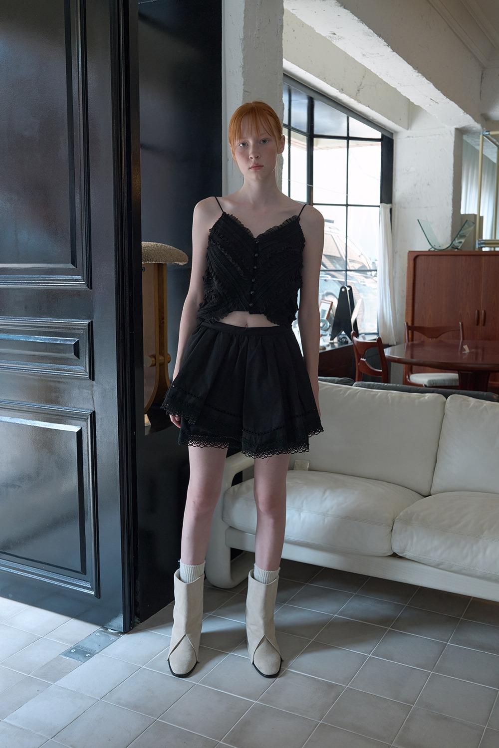 CHIFFON PLEATS TOP_BLACK