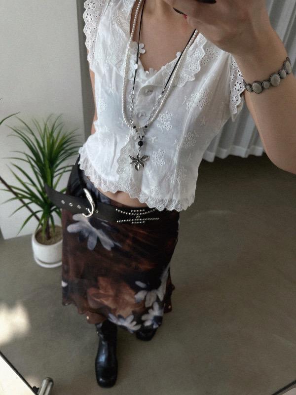 VINTAGE LACE FRILL SLEEVELESS BLOUSE