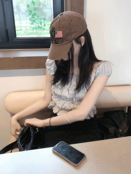 젠오엔디 SHIRRING FRILL BLOUSE (2color)
