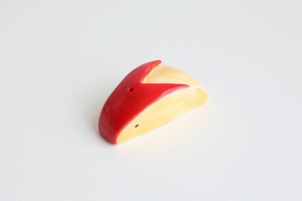 우주만물 애플 버니 인센스 홀더 / Apple Bunny Incence holder