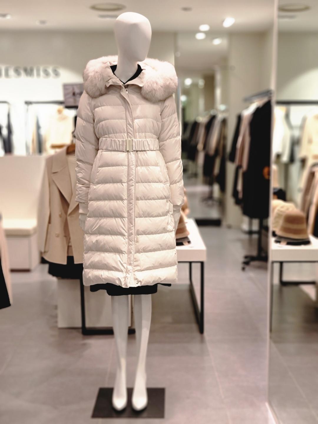 쉬즈미스 폭스 퍼 벨티드 구스 다운 롱 점퍼 SSGJPM42520